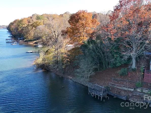 4270 Laurel Hill Rd, Claremont, NC 28610