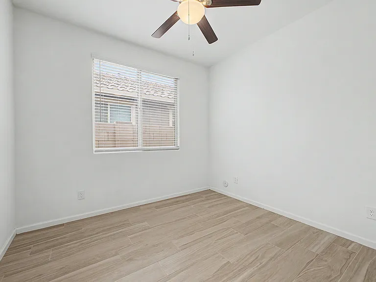 12431 W State Ave — Photo 15