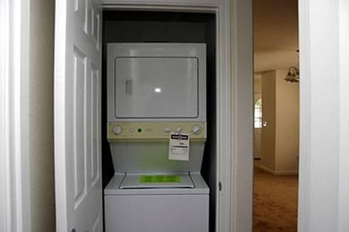 5th image of 1408 D St