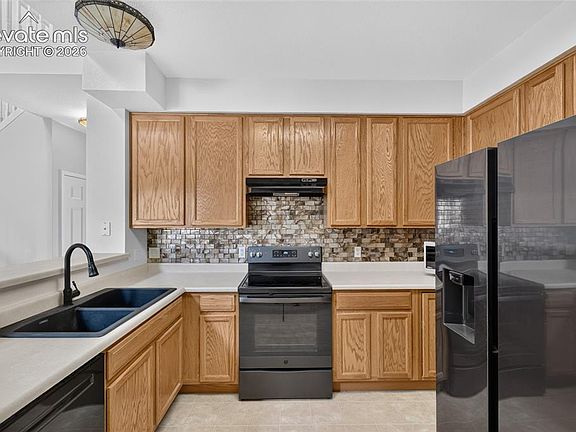 5th image of 1223 Villa Grv