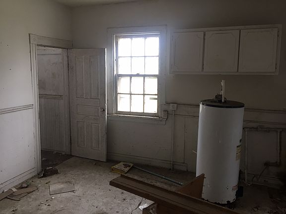 2nd image of 3415 S St