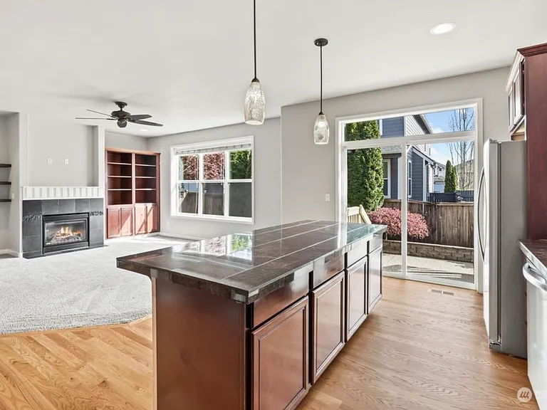 8418 153rd St E — Photo 8