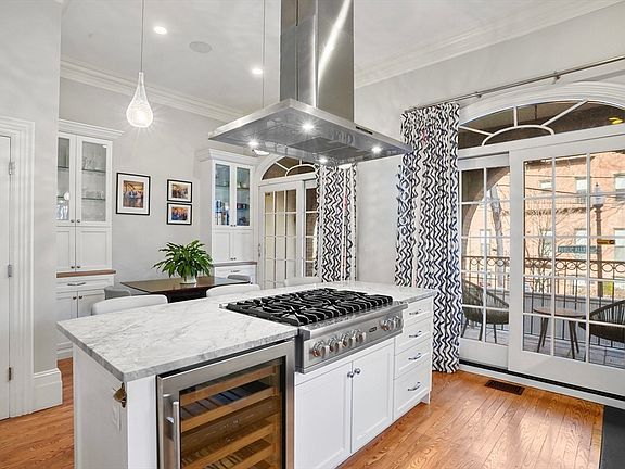 2nd image of 41 Worcester St APT 1