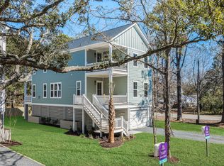 1370 Lucinda St, Mount Pleasant, SC 29466