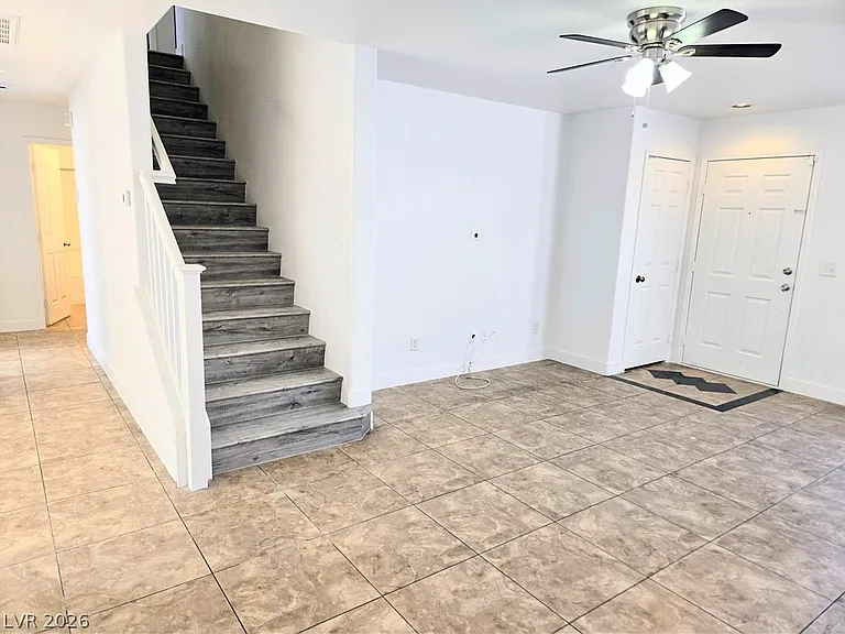7858 Warwickshire Way — Photo 9