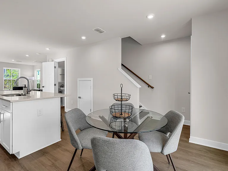 2504 Rowyn St — Photo 11