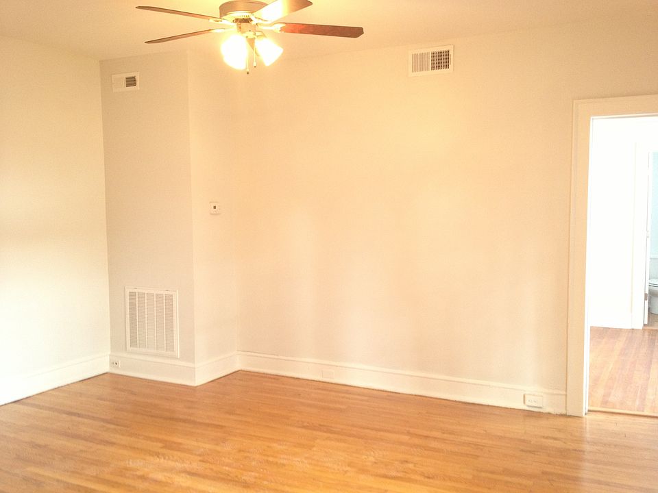 2nd image of 1125 W Grace St APT 17