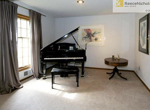 5th image of 10524 Bridlespur Dr