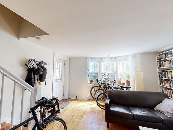 2nd image of 38 Gibson St #7