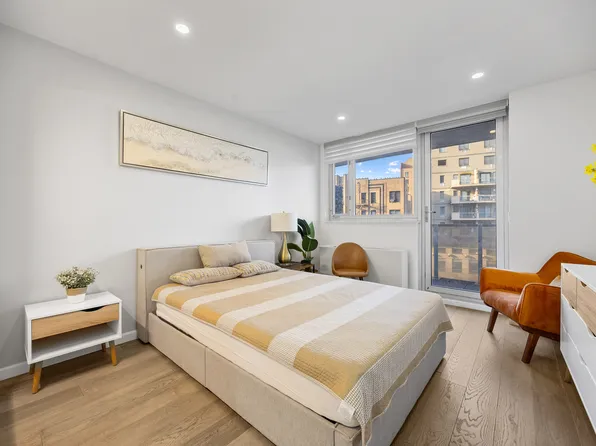 133-38 Sanford Avenue image 9 of 21