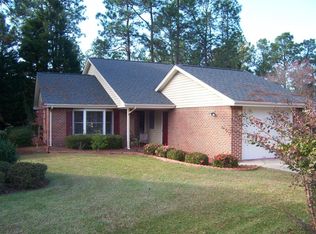 255 Mockingbird Ct, Pinehurst, NC 28374