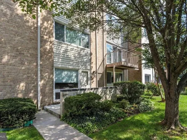 3111 University Blvd W APT 2, Kensington, MD 20895