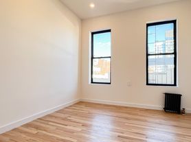 200 Mott St, New York, NY