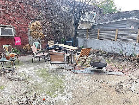 1st image of 185 Montrose Ave #1L