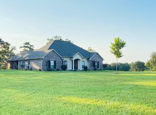 165 Van Spence Rd, Carriere, MS 39426