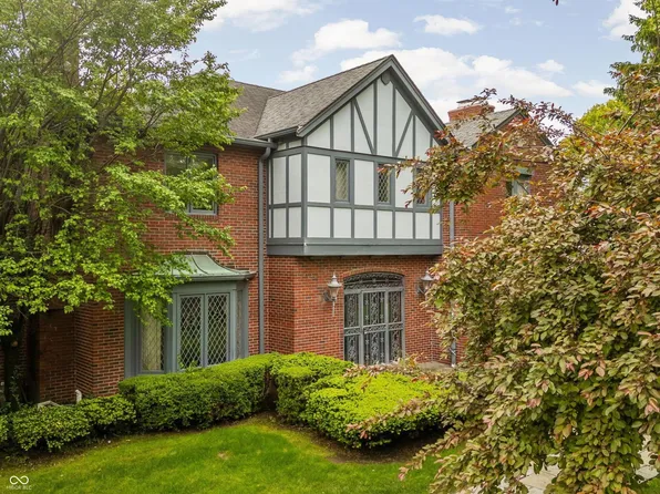 5015 Plantation Dr, Indianapolis, IN 46250