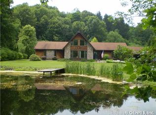 222 Yellow Mills Rd, Palmyra, NY 14522