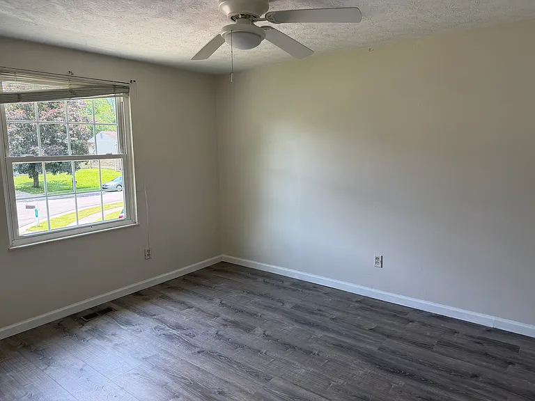 792 Majken Pl — Photo 8