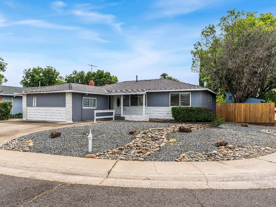 1st image of 10688 Biscay Way