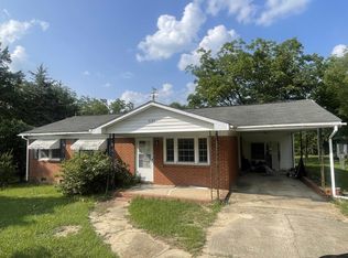 1680 Ray Rd, Spring Lake, NC 28390