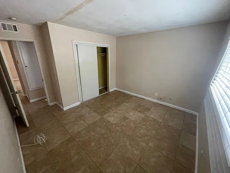Bonita Dr — Photo 8