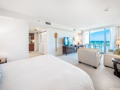 223 Saratoga Rd #917, Honolulu, HI, 96815