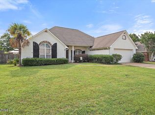 230 Lighthouse Ln, Brandon, MS 39047