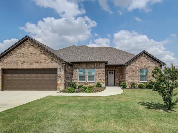 141 Walnut St, Paradise, TX 76073