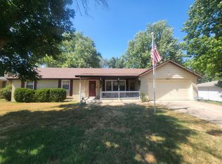 2643 W Village Ln, Springfield, MO 65807