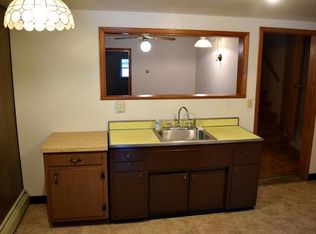 426-428 4th Ave, Ford City, PA 16226