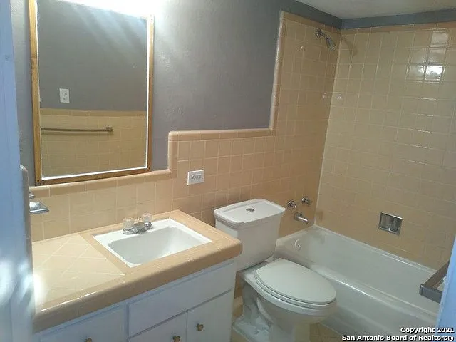615 Vance Jackson Rd #106 — Photo 9