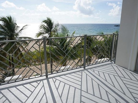 2nd image of 4510 El Mar Dr #4304
