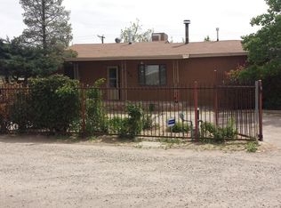 148 Pueblo Luna Dr NW, Albuquerque, NM 87107