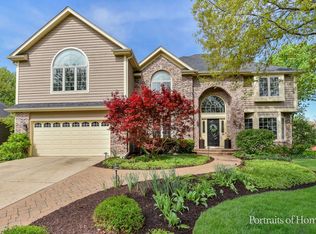 1N250 Partridge Dr, Carol Stream, IL 60188