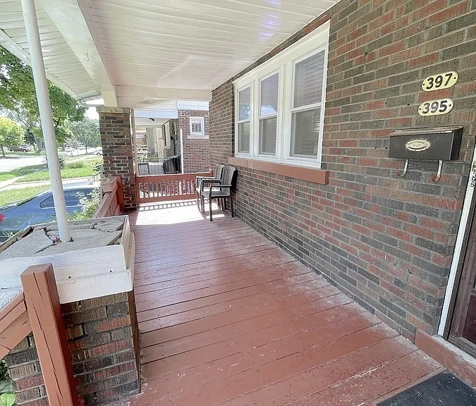 395 Partington Ave #LOWER — Photo 2