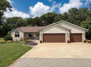 3738 NW 85th Ave, Owatonna, MN 55060