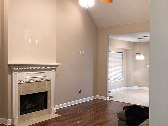 2nd image of 4509 Stella Dr