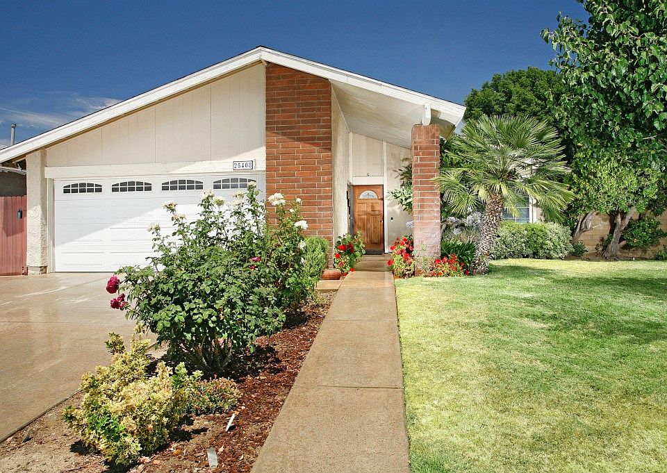 1st image of 25408 Via Jardin