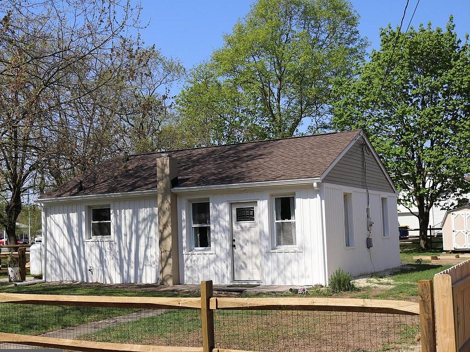1st image of 308 Claude St