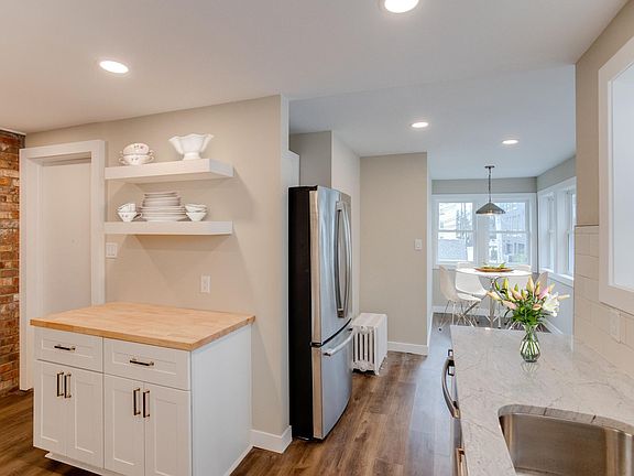 2nd image of 2909 Knox Ave S #2