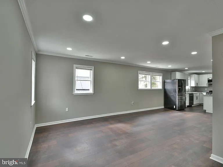 10 Bayou Ave #TOP FLOOR — Photo 14