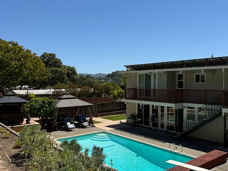 840 Idylberry Rd — Photo 33