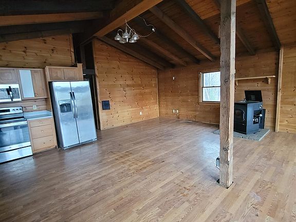 4th image of 679 Union Road