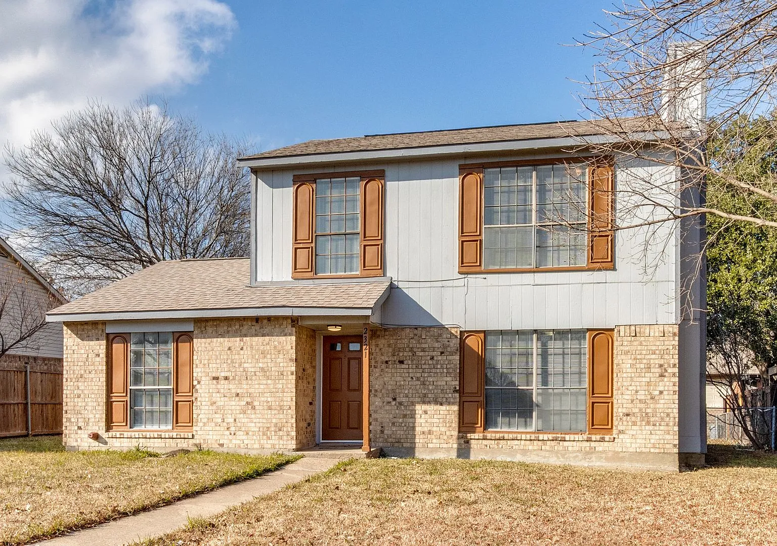2321 Colonial Drive — Photo 3