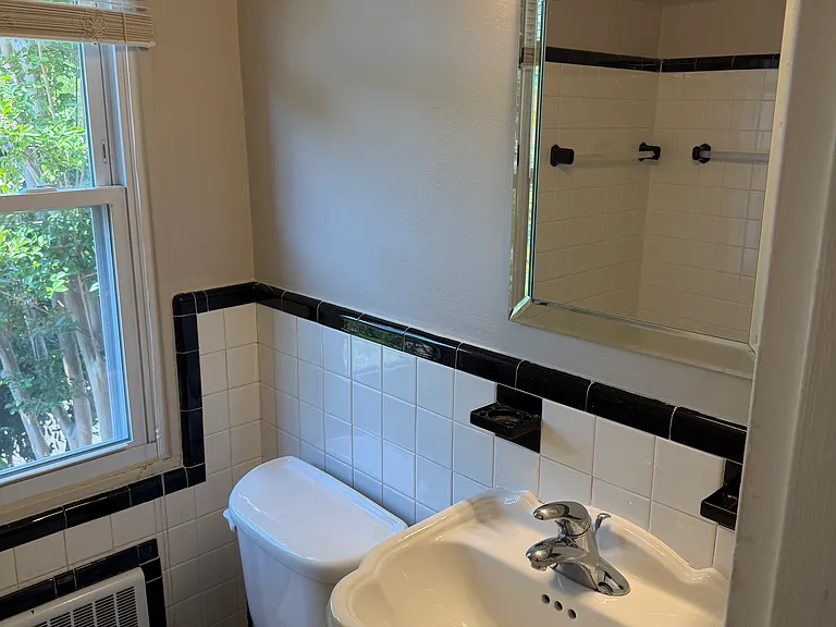 207 Tennessee Ave — Photo 6