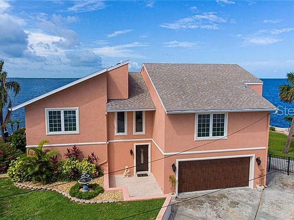 2nd image of 1685 Sea Breeze Dr