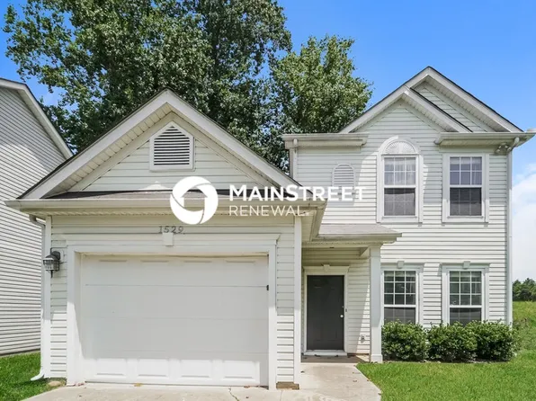 1529 Braveheart Ln, Charlotte, NC 28216
