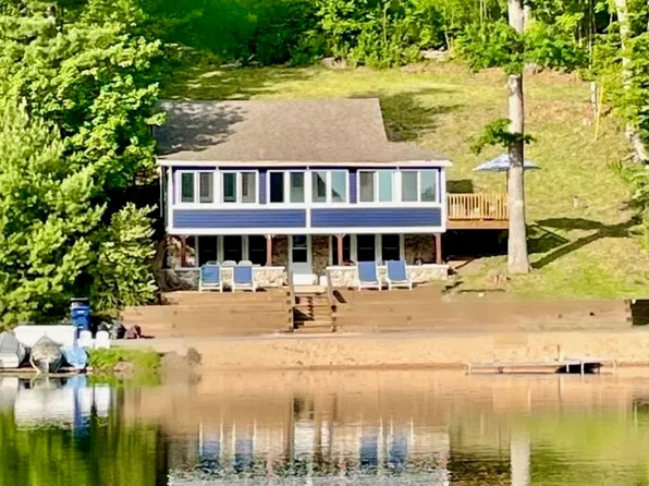 2442 Pinehurst Trl, Traverse City, MI 49696