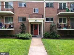 10631 Weymouth St #10631, Bethesda, MD 20814