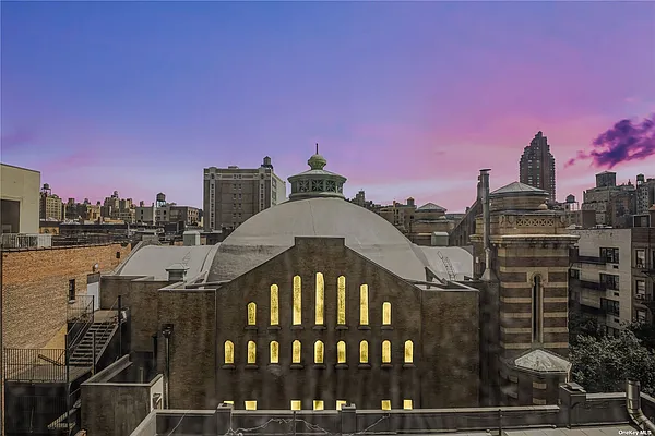 Sold by Certa Realty, Inc | media 13